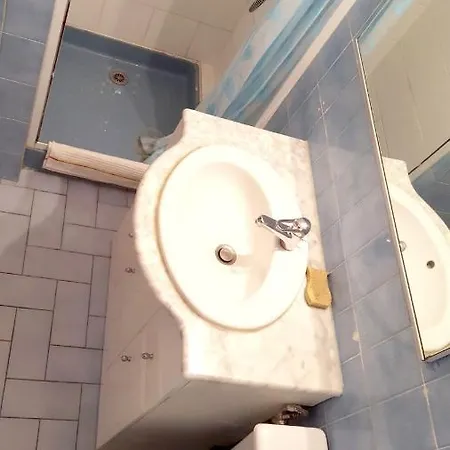 Apartamento D'une A A 150 M De La Plage Avec Jardin Clos