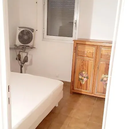 D'une A A 150 M De La Plage Avec Jardin Clos Apartamento *